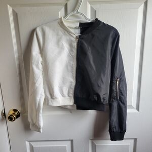 SHEIN black and white zip-up cropped jacket size medium